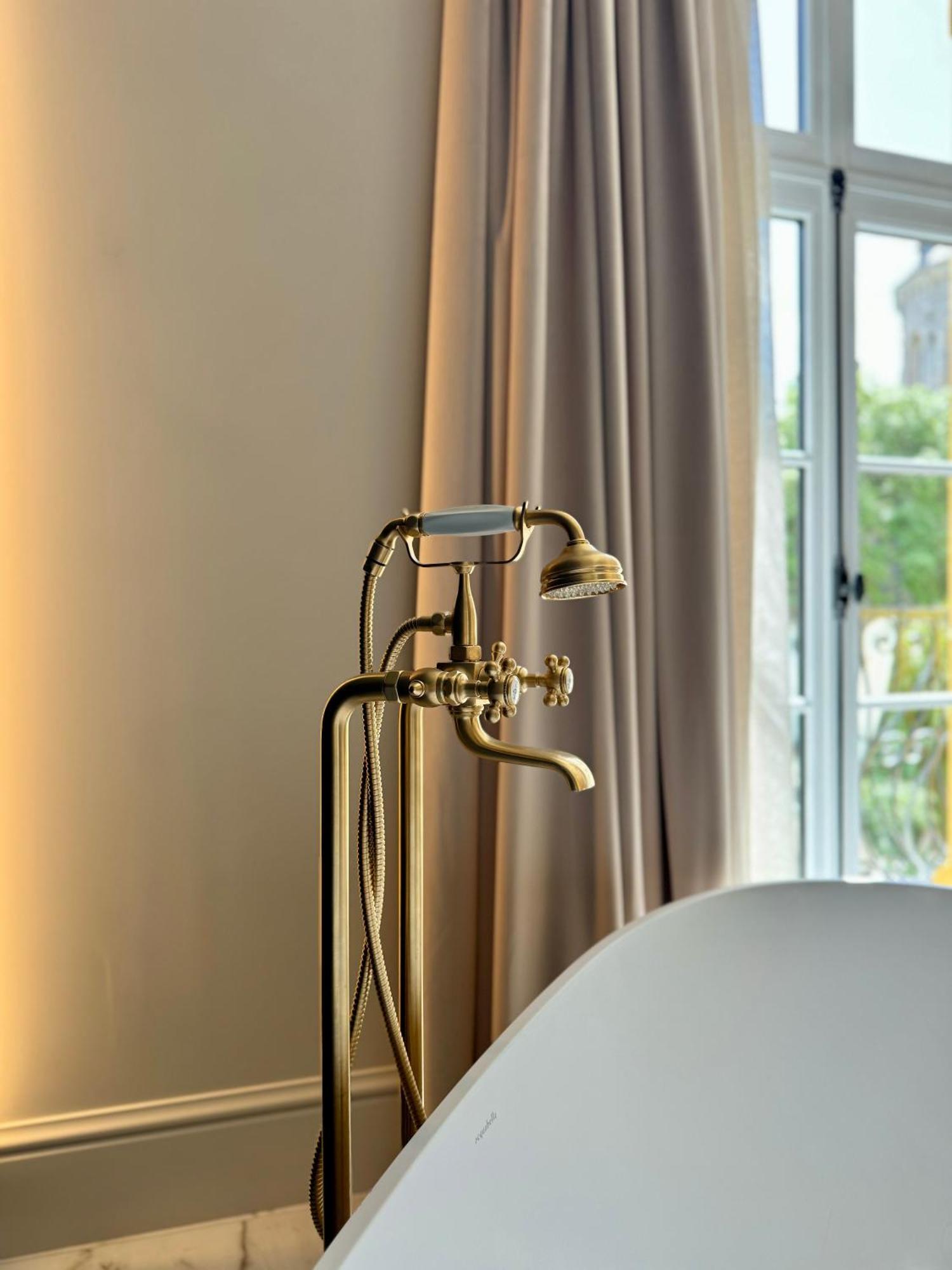 Clos Du Cedre - Chambres D'Hotes D'Exception, Luxury B&B A Dinan Extérieur photo